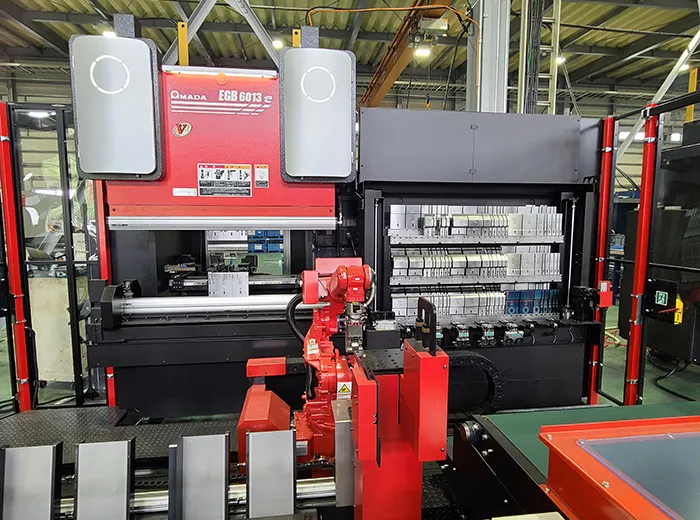 ベンディング自動化システム EGB-6013ARce